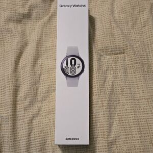 Samsung Galaxy Watch4 - White 44mm